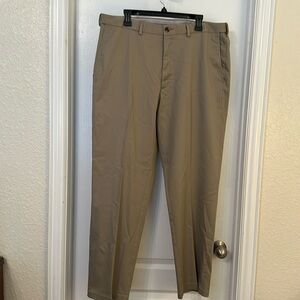 Haggar premium khaki size 40x32